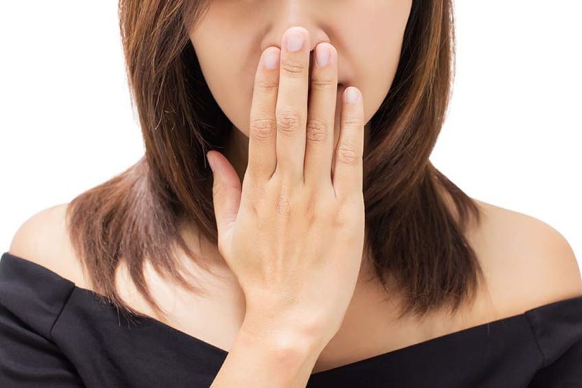 alitosi Alitosi gastrointestinale: quali sono le cause e come contrastarla